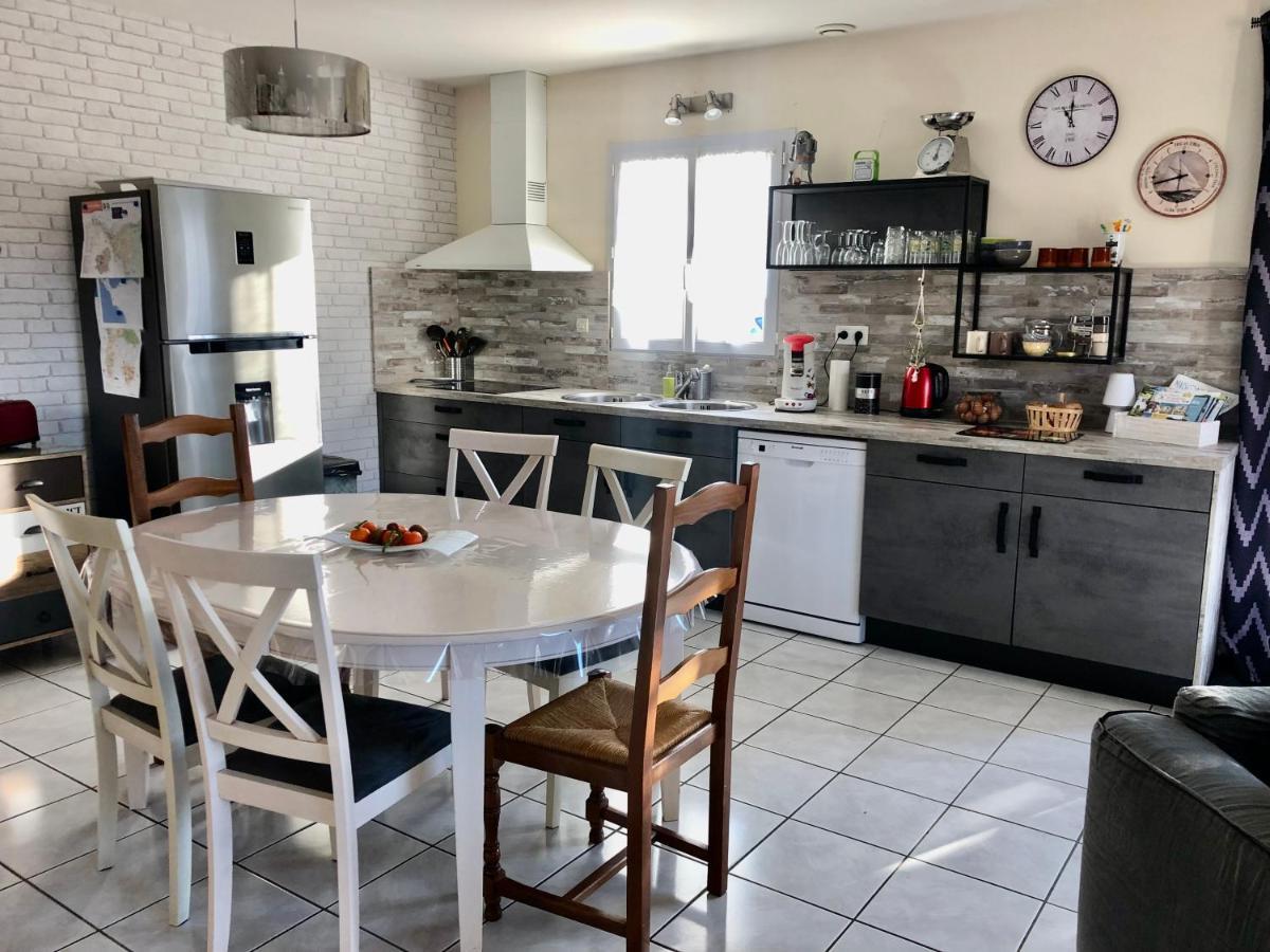 פוראס Le Rendez Vous Des Vacances מראה חיצוני תמונה